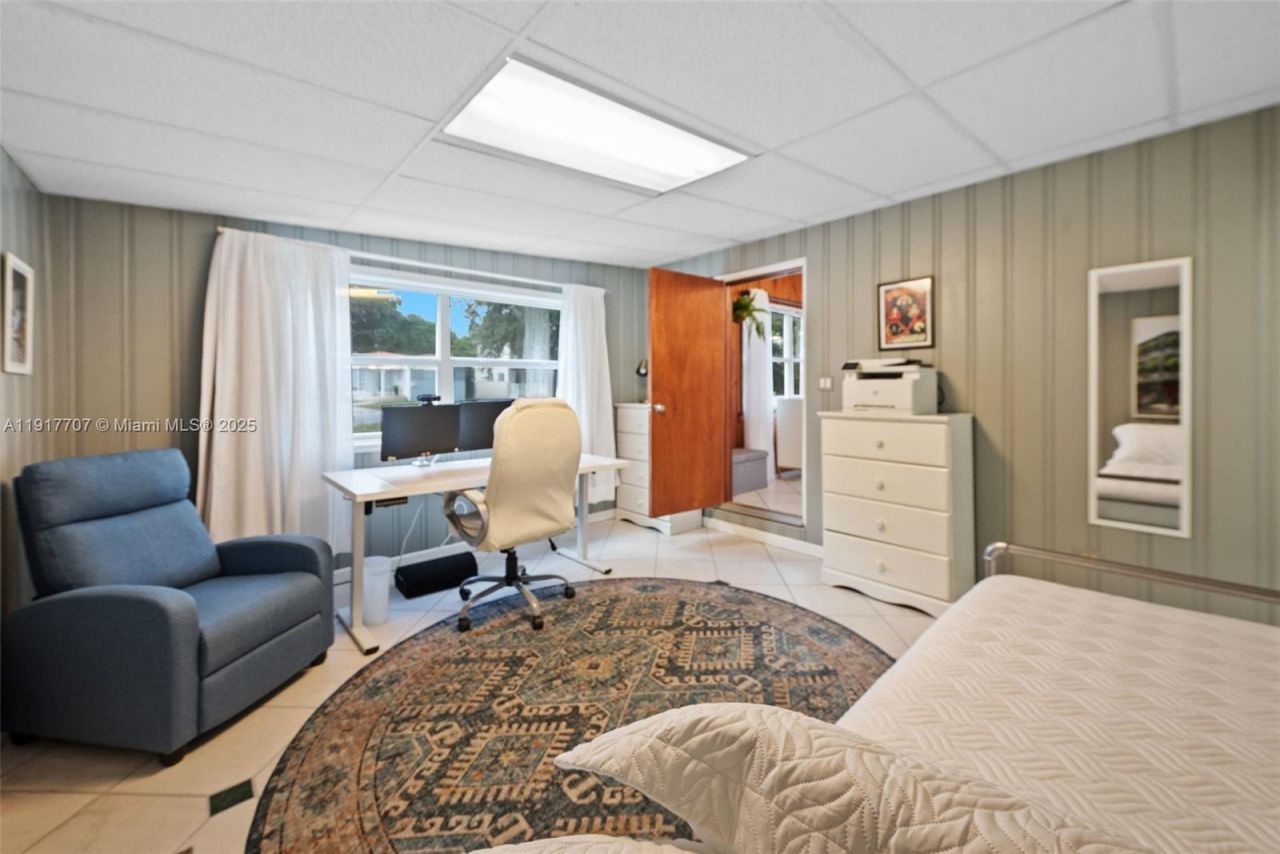 281 Iroquois St, Miami Springs, FL 33166 Photo