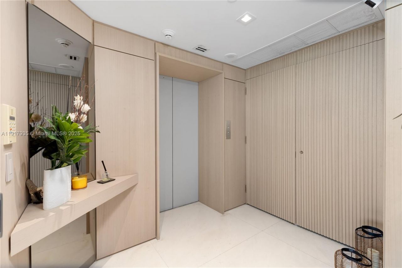 19955 NE 38th Ct, Unit 1103, Aventura, FL 33180 Photo