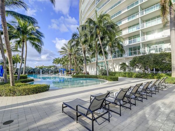 1 N Ocean Blvd, Unit 1011, Pompano Beach, FL 33062