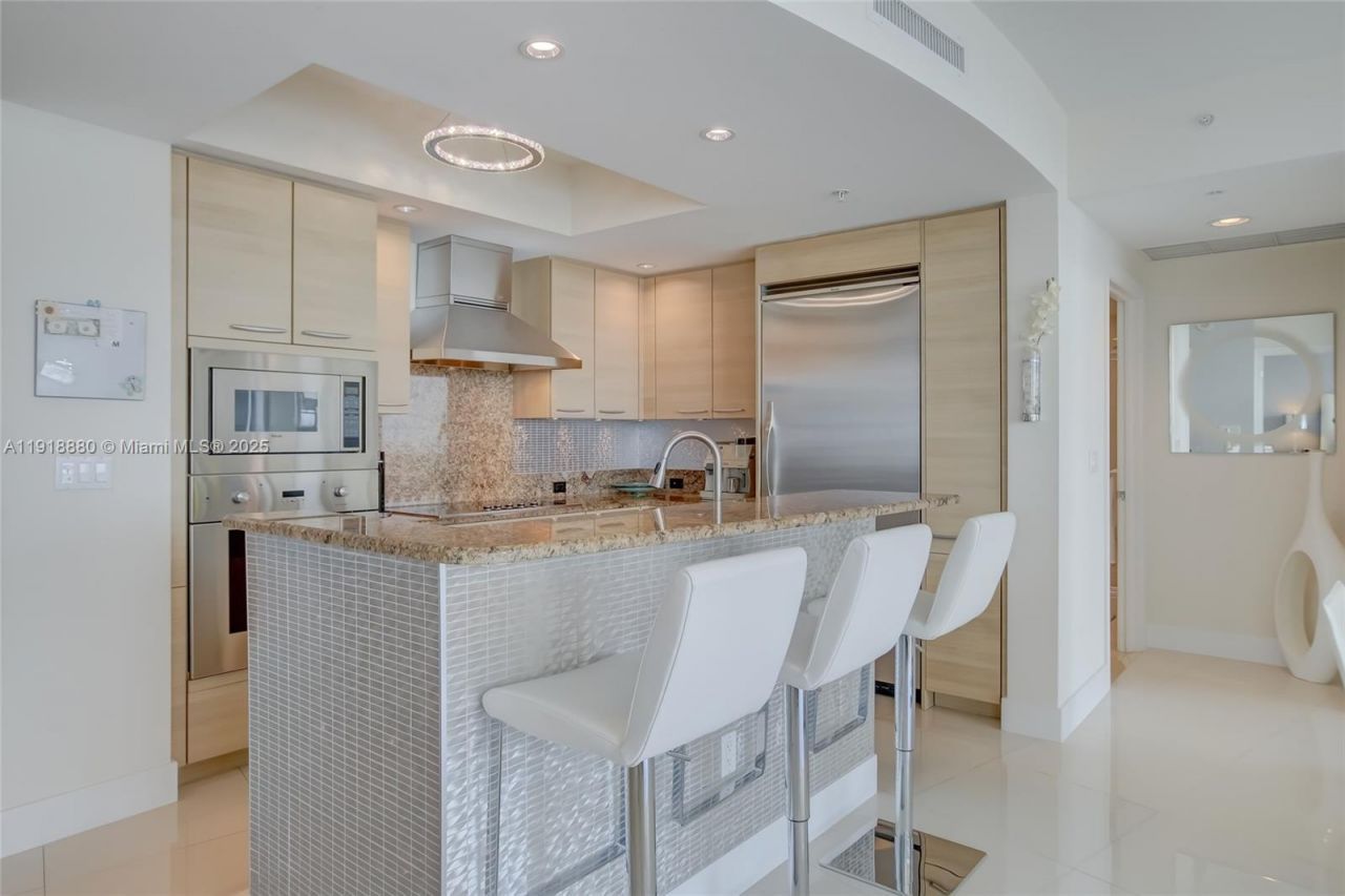 1 N Ocean Blvd, Unit 1011, Pompano Beach, FL 33062 Photo