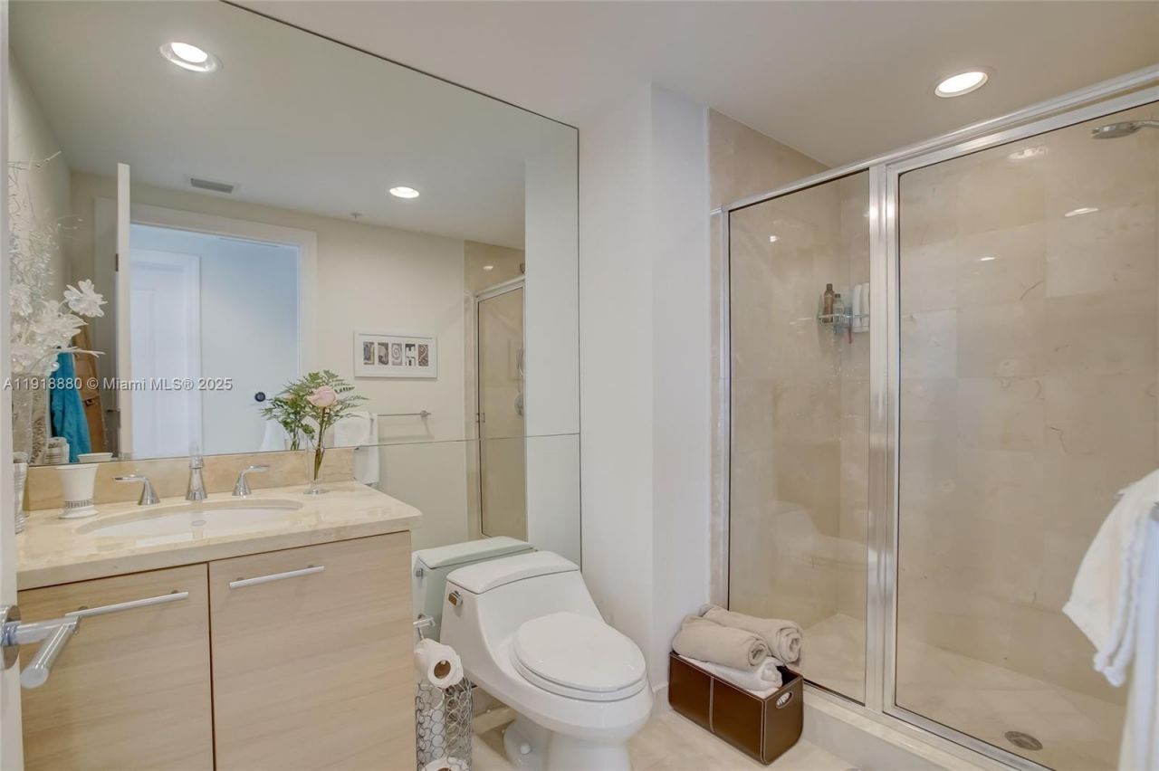 1 N Ocean Blvd, Unit 1011, Pompano Beach, FL 33062 Photo