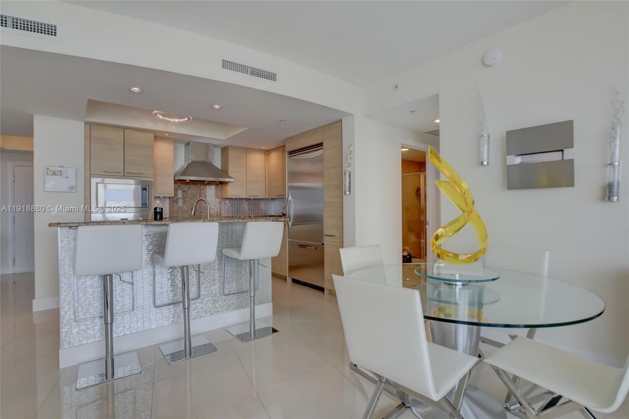 1 N Ocean Blvd, Unit 1011, Pompano Beach, FL 33062 Photo