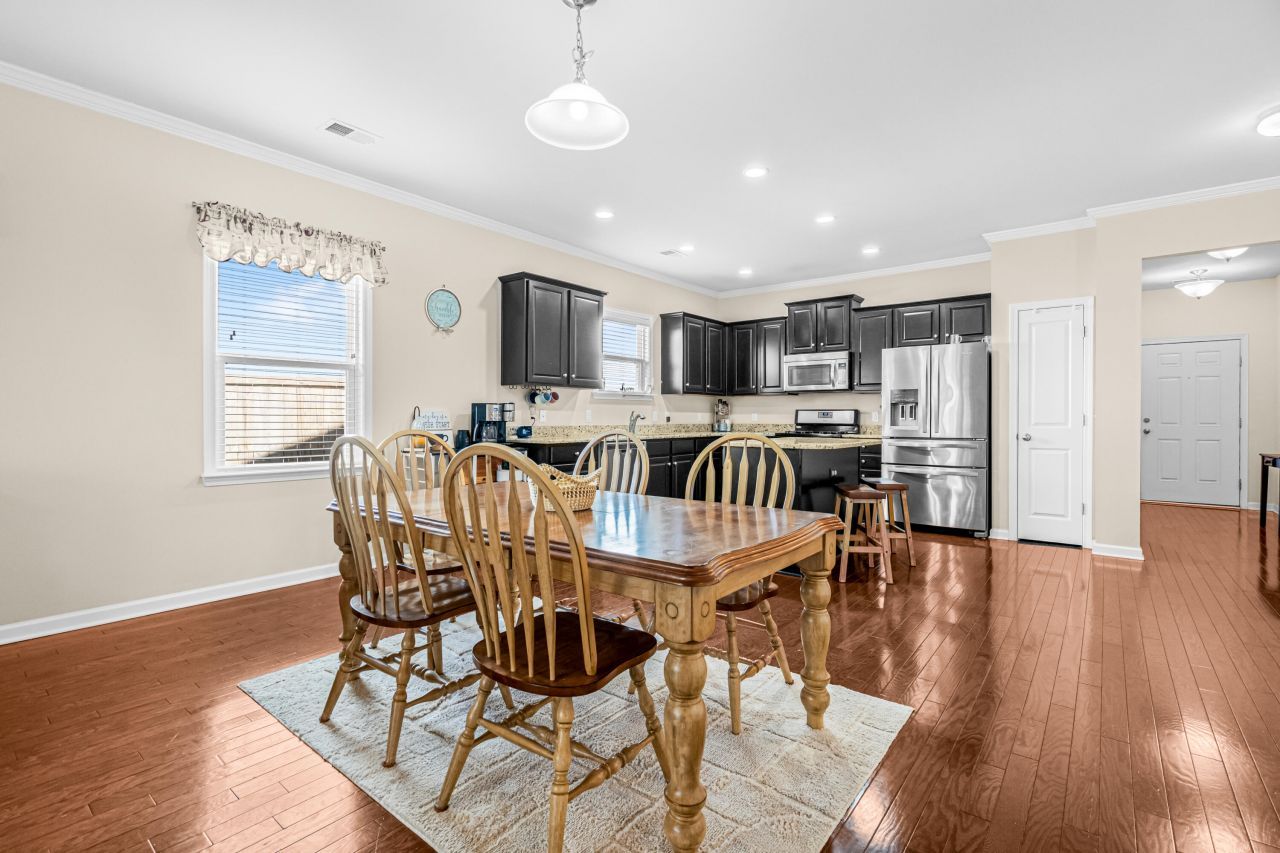 2911 Glenarden Drive Photo 11