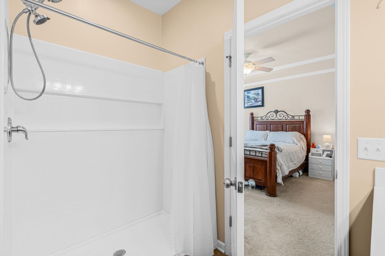 2911 Glenarden Drive Photo 22