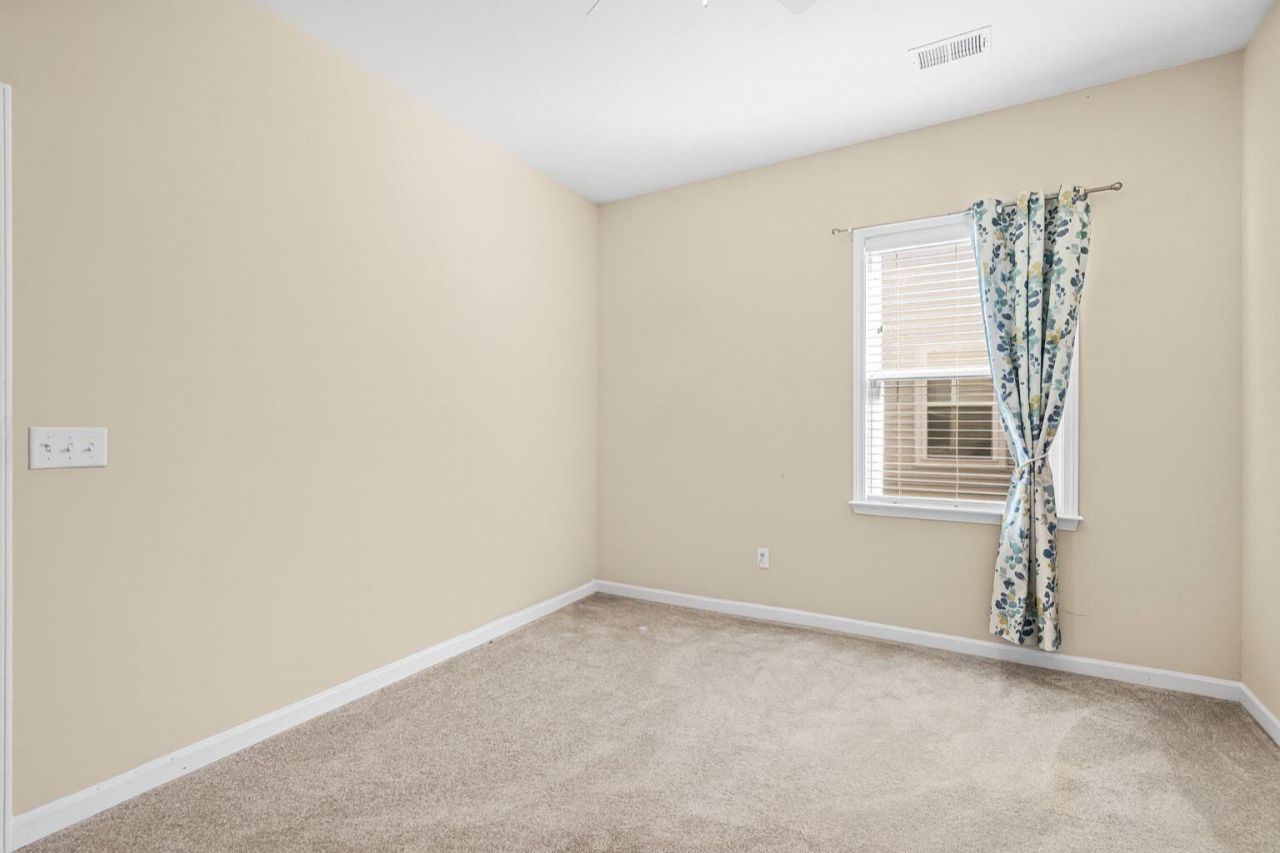 2911 Glenarden Drive Photo 27