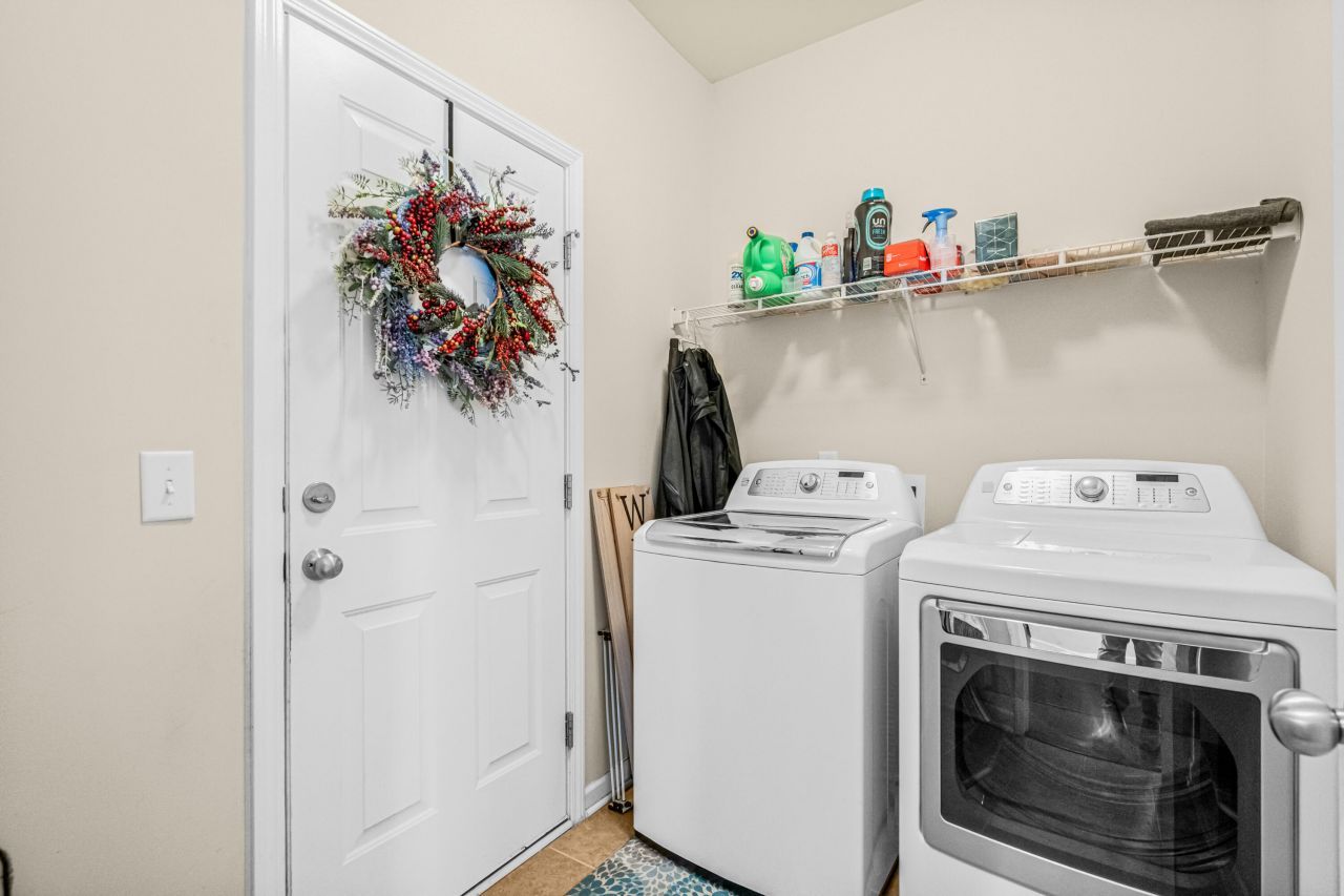 2911 Glenarden Drive Photo 28