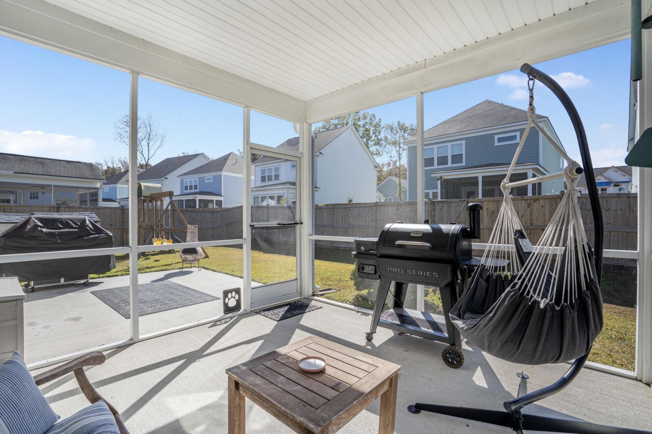 2911 Glenarden Drive Photo 29