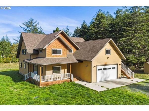 55942 LOST VALLEY RD, Bandon, OR 97411