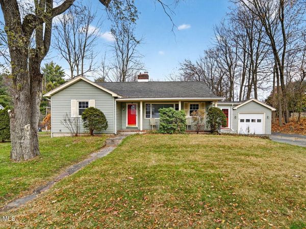 2965 Hillcrest Road, Niskayuna, NY 12309