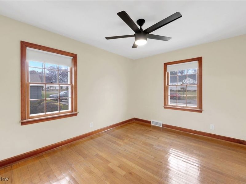 93 Southwick Road, Bedford, OH 44146 Photo 13