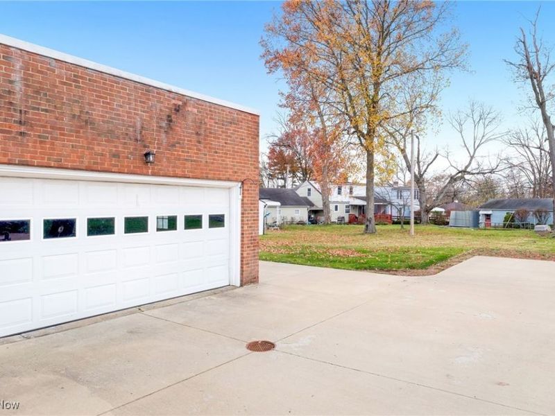 93 Southwick Road, Bedford, OH 44146 Photo 27