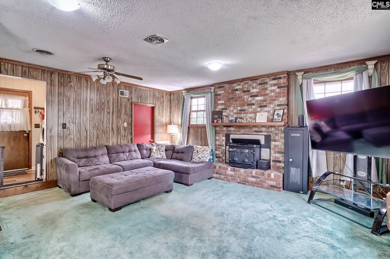 133 Pineview Drive Photo 10