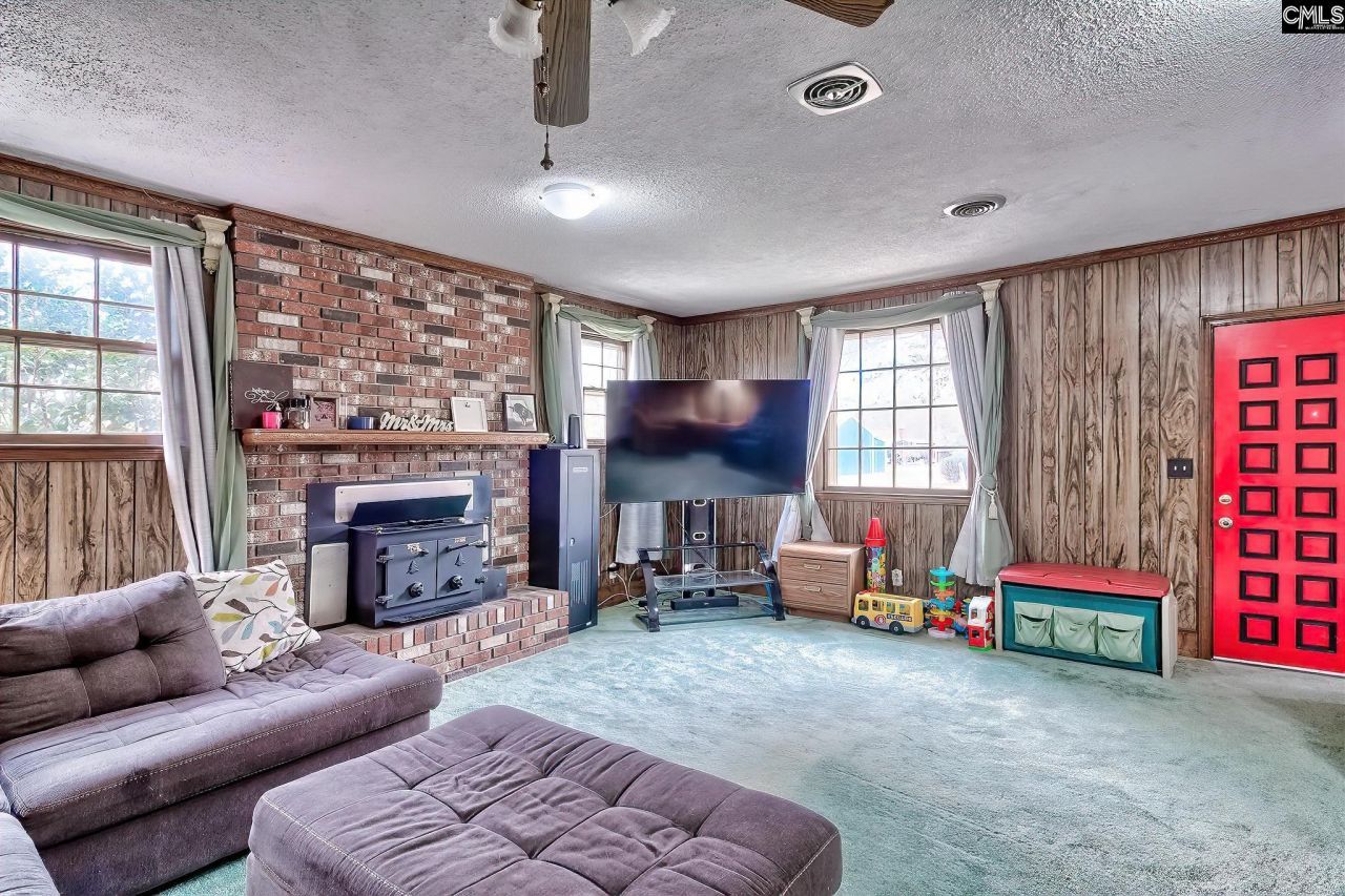 133 Pineview Drive Photo 11