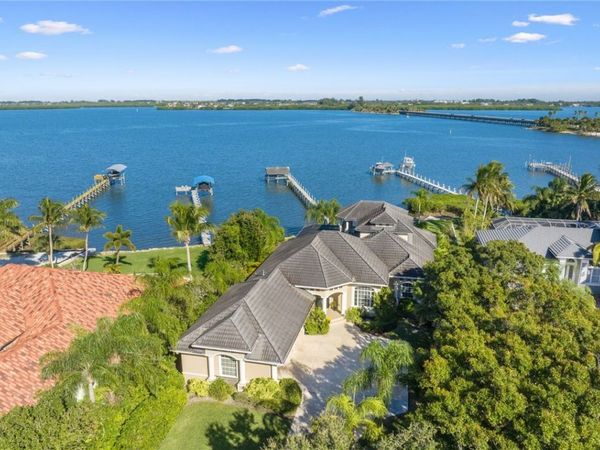 8850 44th Avenue, Sebastian, FL 32958