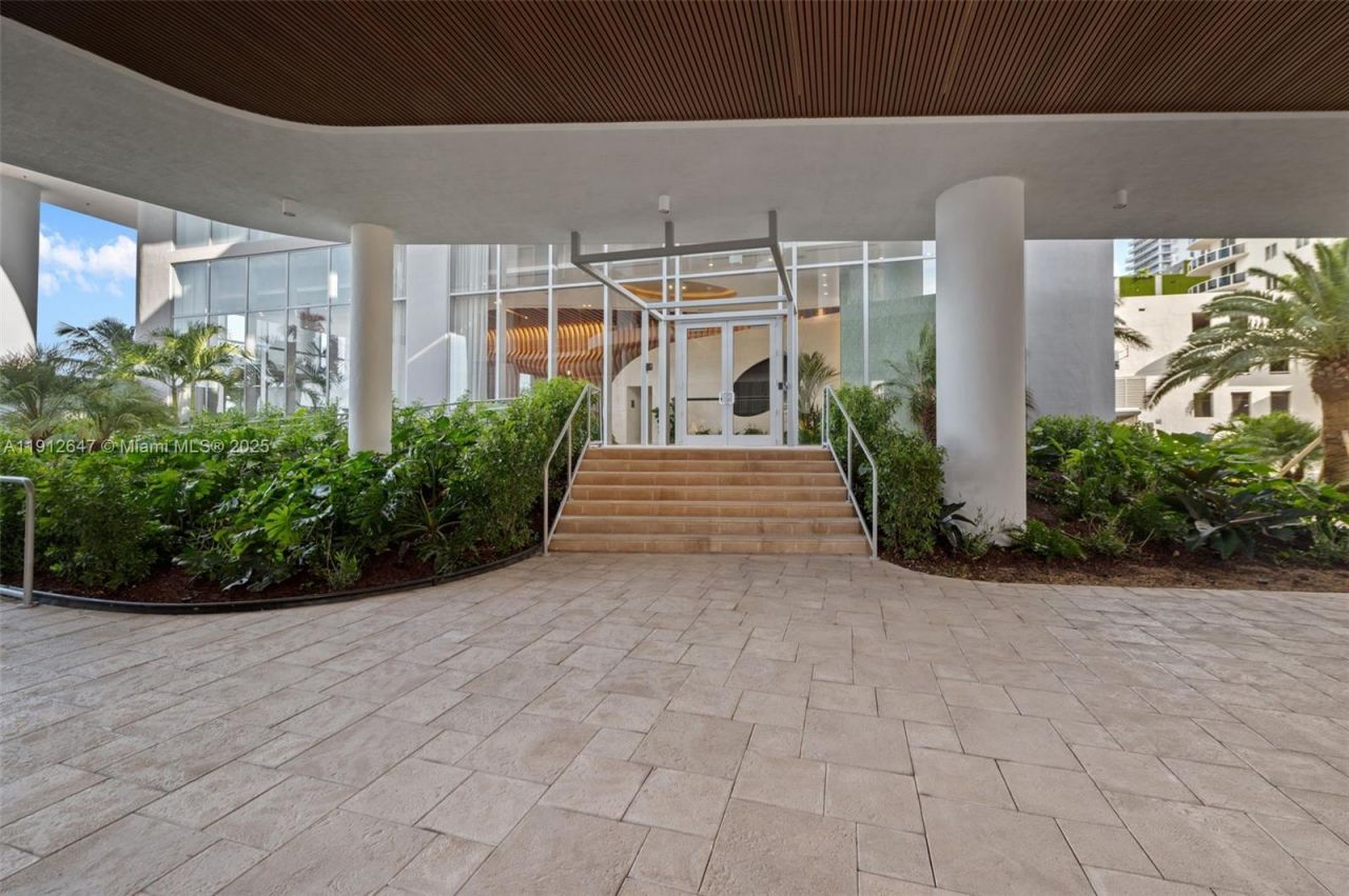 700 NE 24th St, Unit 5606, Miami, FL 33137 Photo