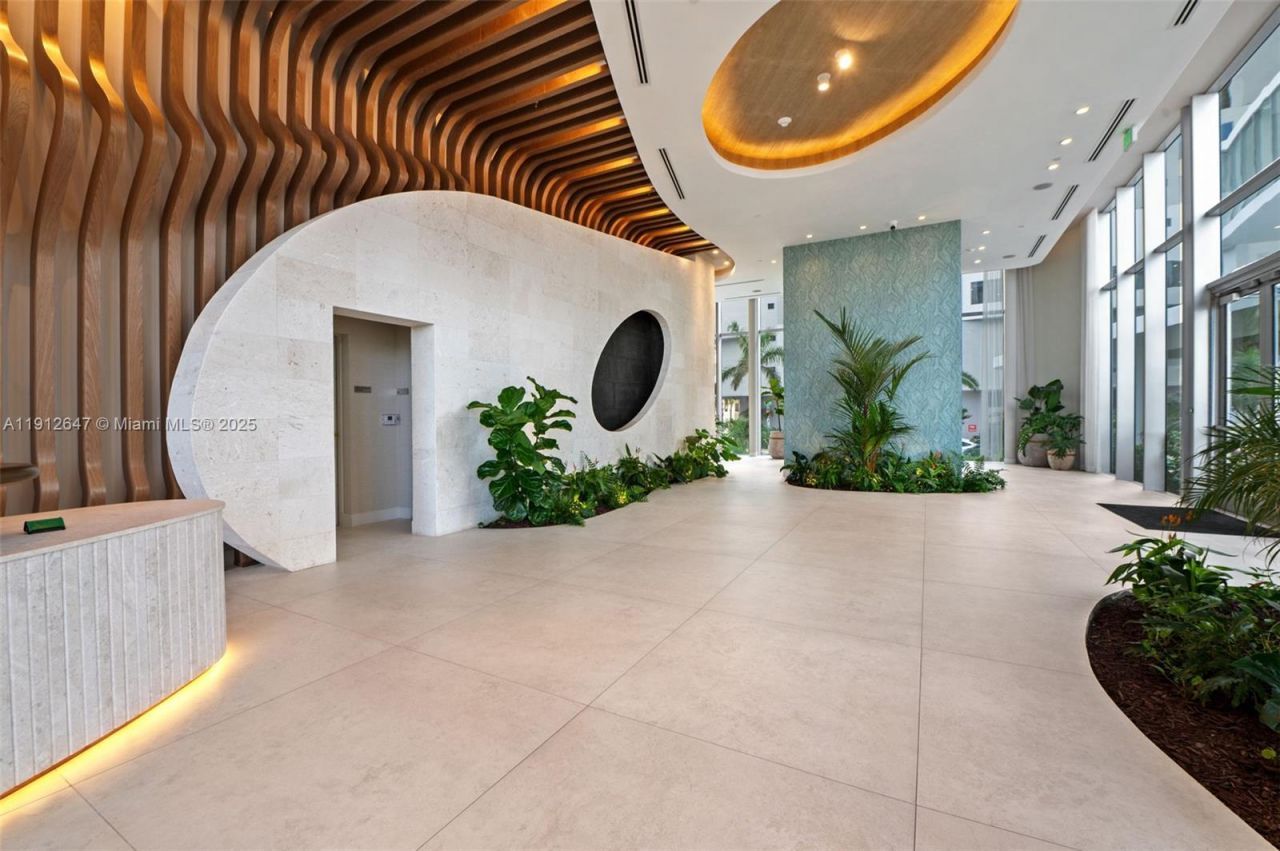 700 NE 24th St, Unit 5606, Miami, FL 33137 Photo