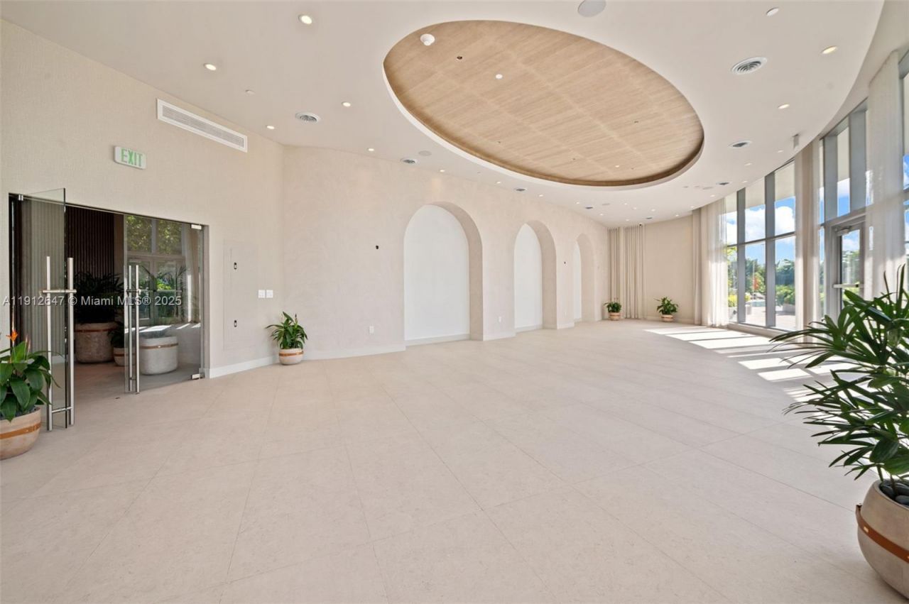 700 NE 24th St, Unit 5606, Miami, FL 33137 Photo