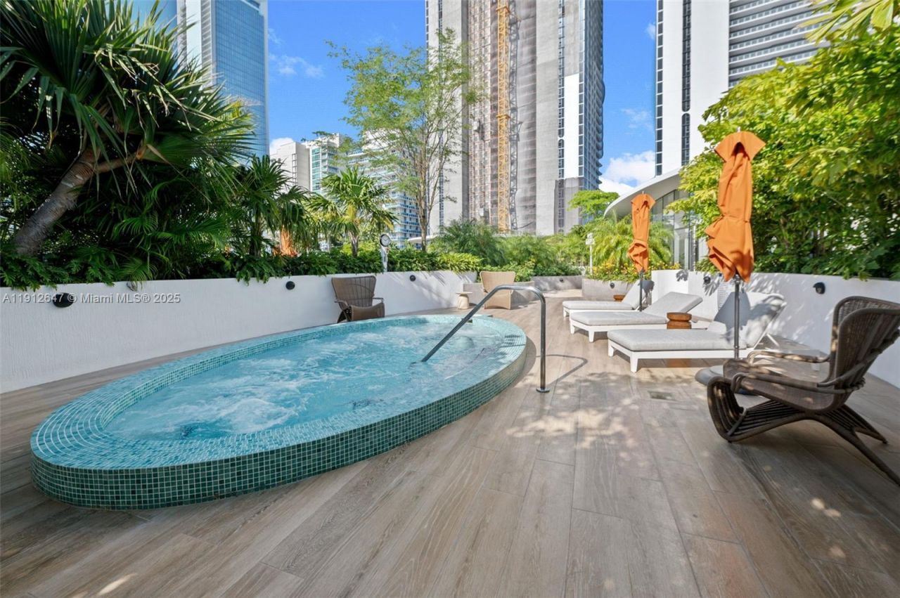 700 NE 24th St, Unit 5606, Miami, FL 33137 Photo