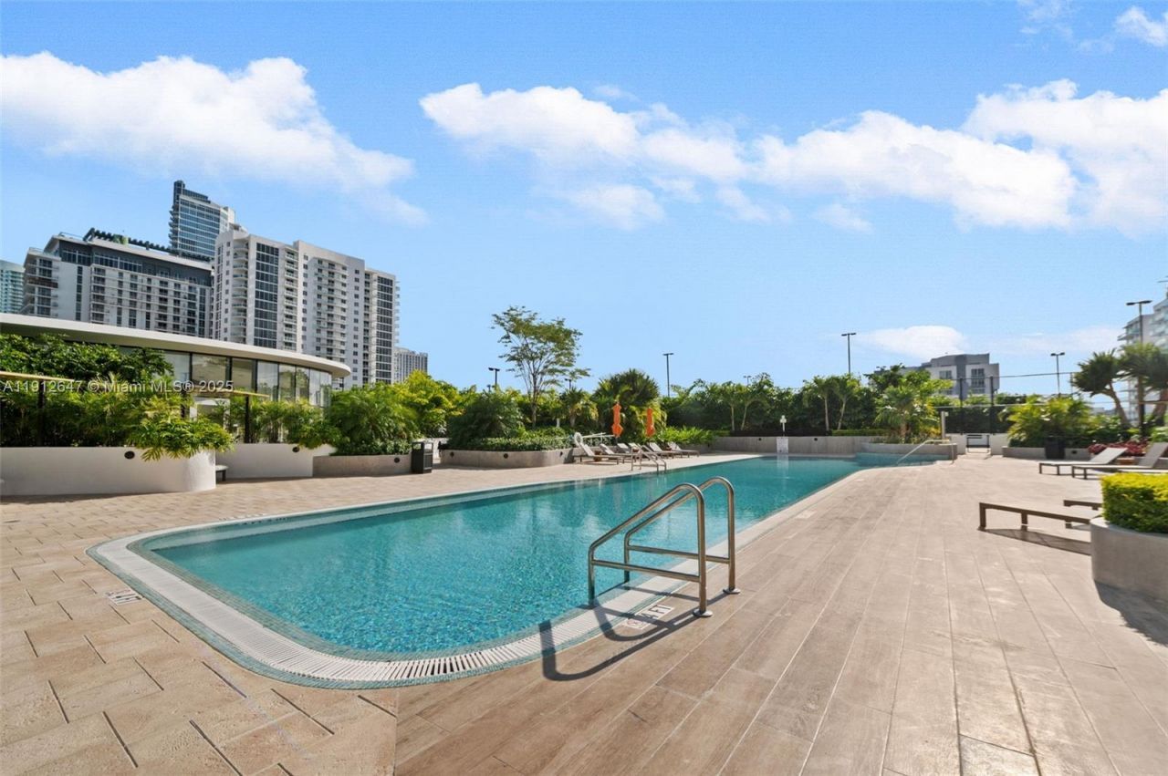 700 NE 24th St, Unit 5606, Miami, FL 33137 Photo