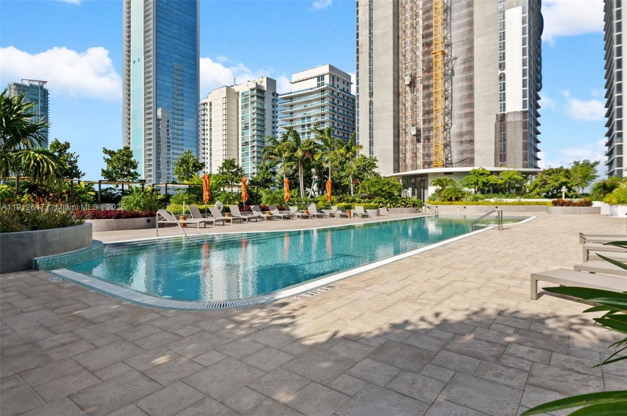 700 NE 24th St, Unit 5606, Miami, FL 33137 Photo