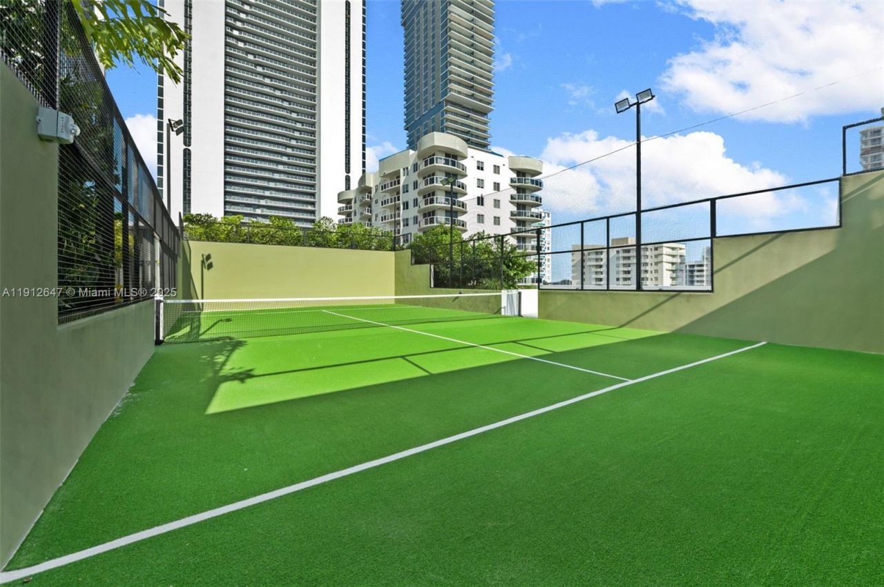 700 NE 24th St, Unit 5606, Miami, FL 33137 Photo