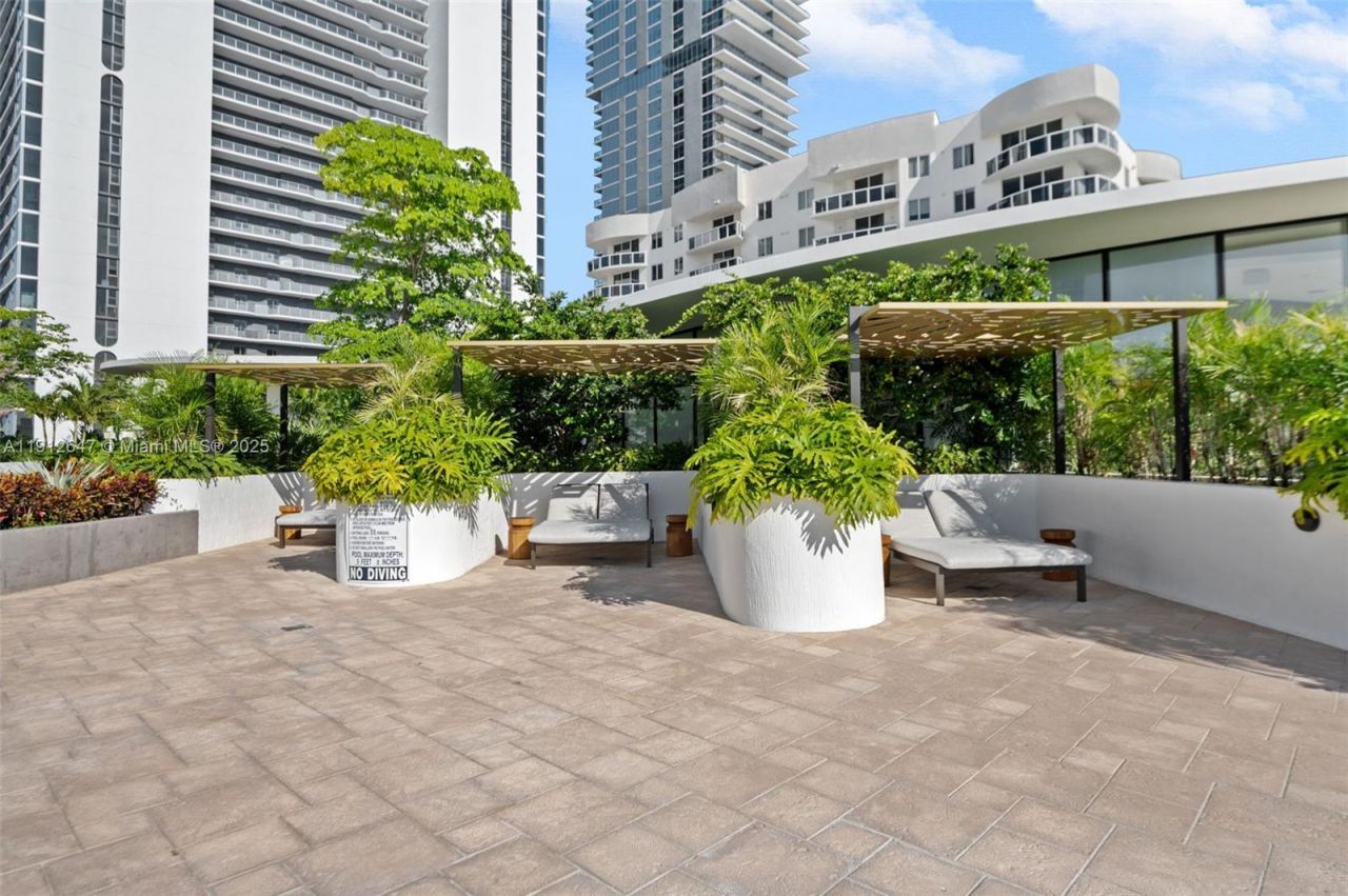 700 NE 24th St, Unit 5606, Miami, FL 33137 Photo