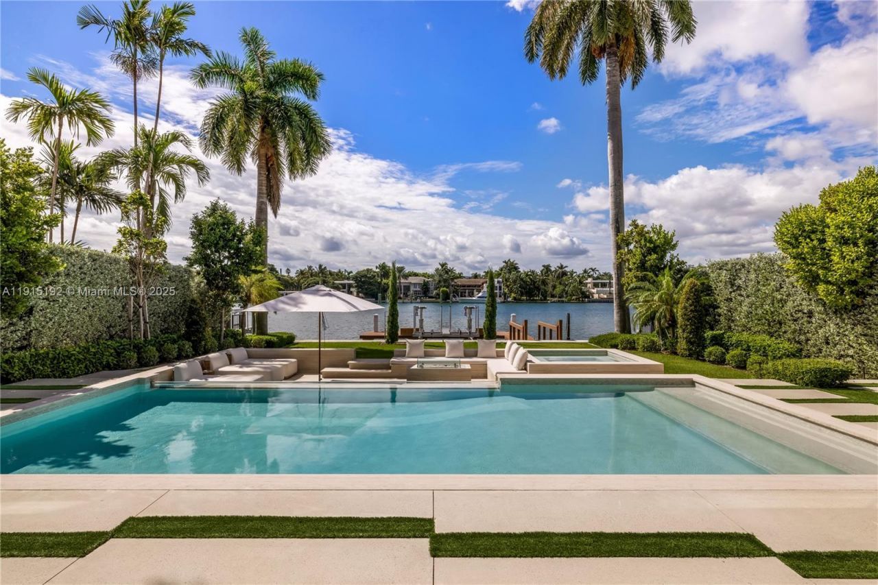 94 S Hibiscus Dr, Miami Beach, FL 33139 Photo