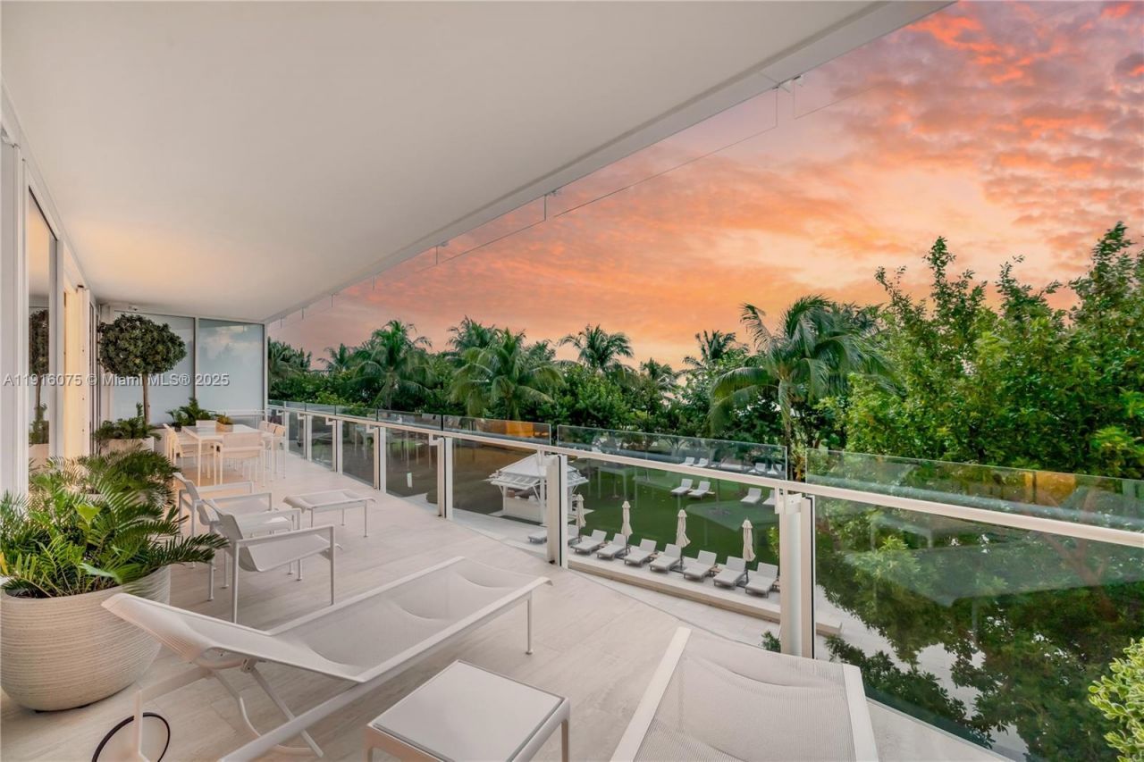 9001 Collins Ave, Unit S-207, Surfside, FL 33154 Photo