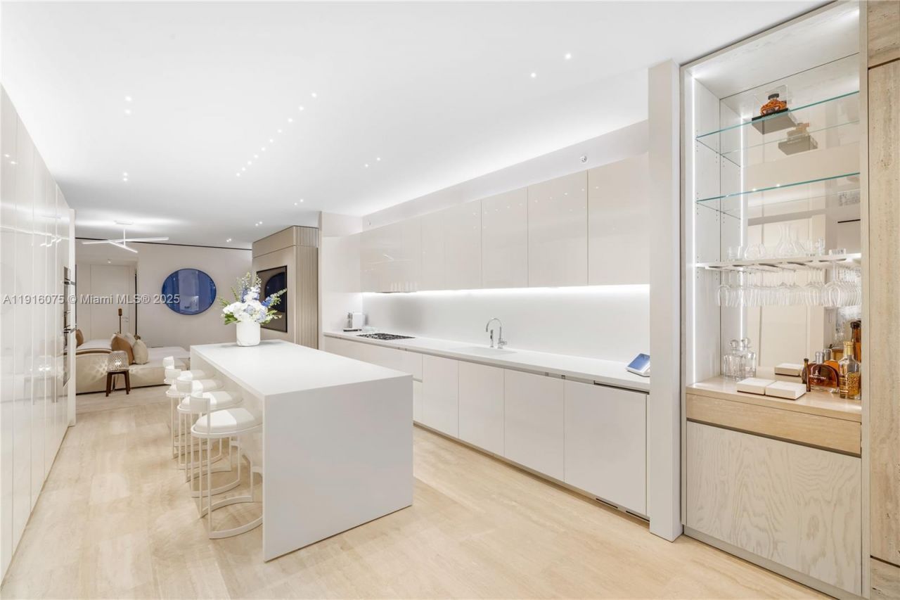 9001 Collins Ave, Unit S-207, Surfside, FL 33154 Photo