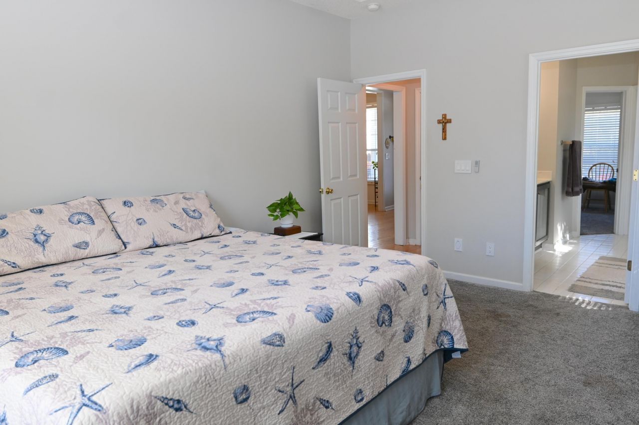 108 Seneca Circle Photo 18