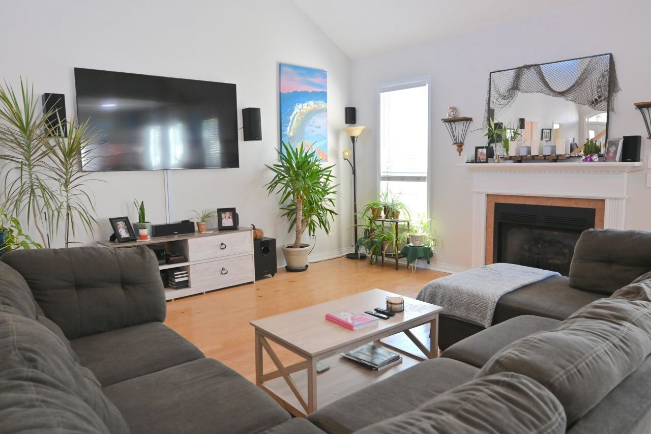 108 Seneca Circle Photo 6