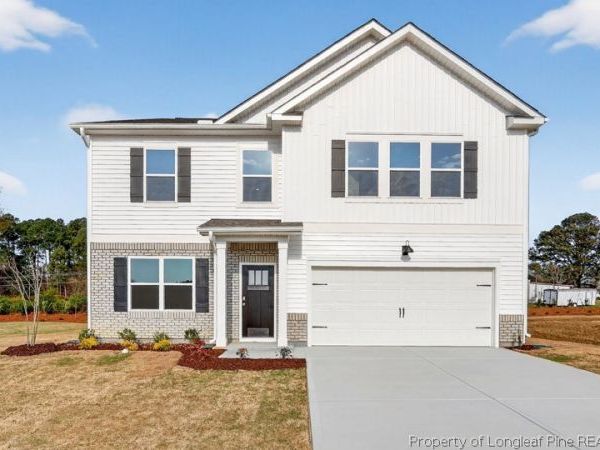 90 Discovery Way, Spring Lake, NC 28390