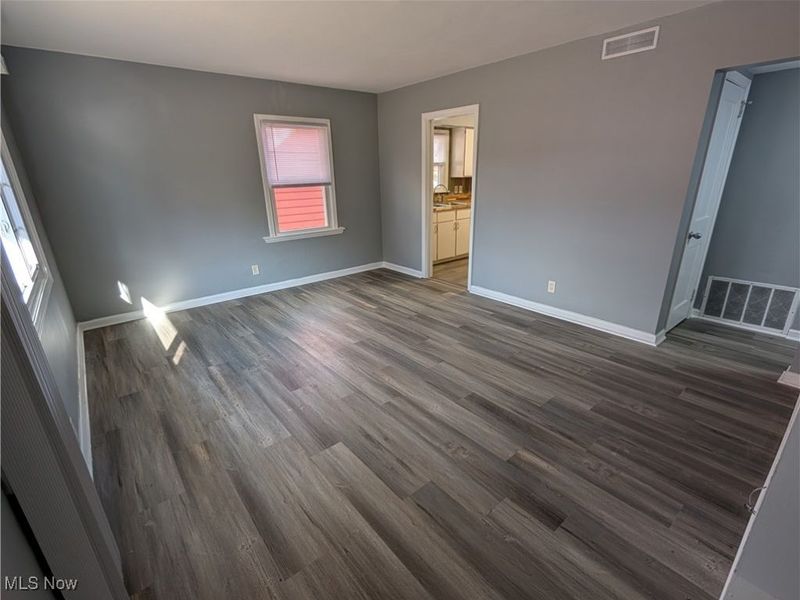 2289 Bailey Road, Cuyahoga Falls, OH 44221 Photo 2