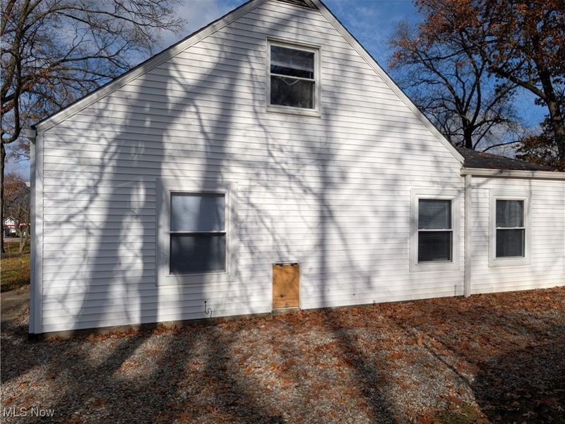 2289 Bailey Road, Cuyahoga Falls, OH 44221 Photo 3