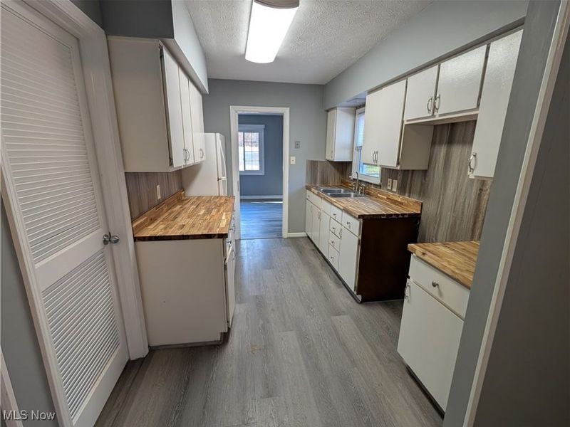 2289 Bailey Road, Cuyahoga Falls, OH 44221 Photo 5