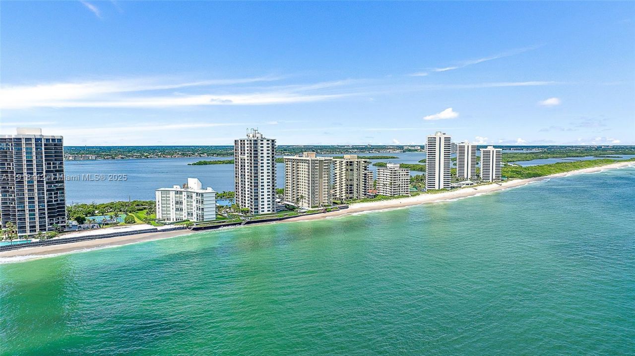 5420 N Ocean Dr, Unit 305, Singer Island, FL 33404 Photo