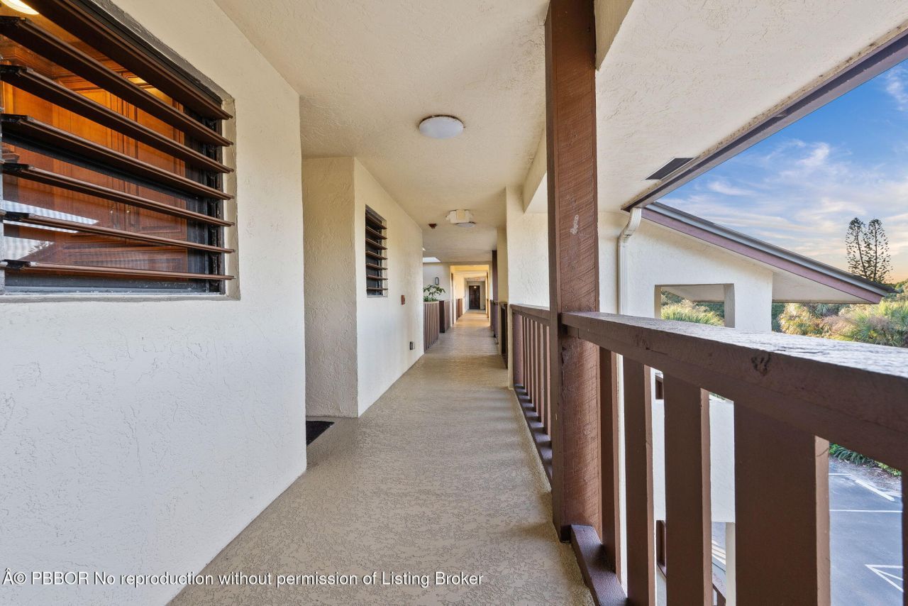 160 SE St Lucie Boulevard, Unit 402A, Stuart, FL 34996 Photo