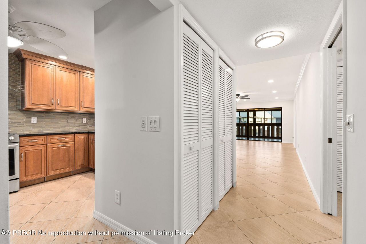 160 SE St Lucie Boulevard, Unit 402A, Stuart, FL 34996 Photo