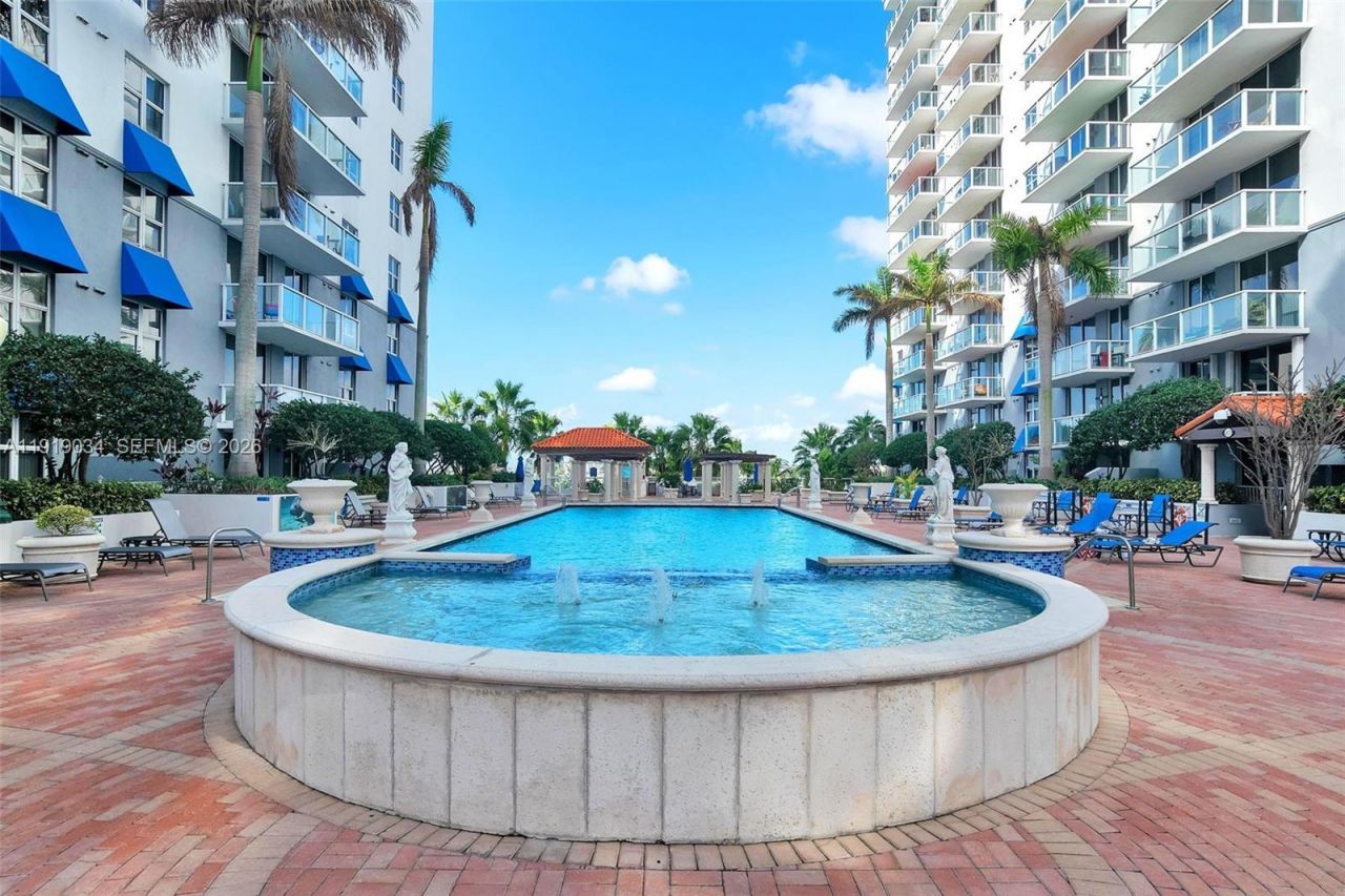 5077 NW 7th St, Unit 610, Miami, FL 33126 Photo