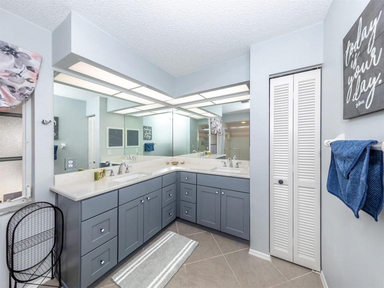 323 Woodvale Drive, Venice, FL 34293 Photo