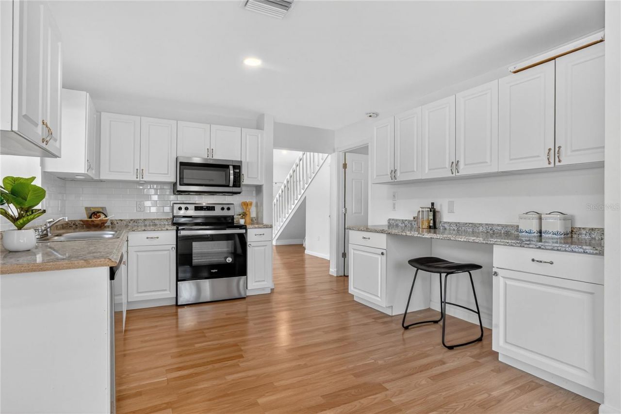 3944 37th Street Court W, Bradenton, FL 34205 Photo