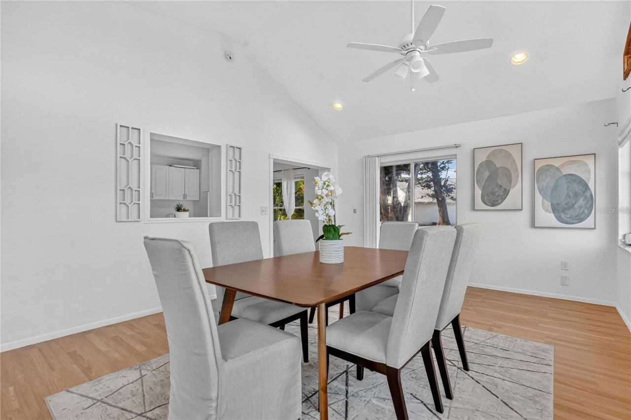 3944 37th Street Court W, Bradenton, FL 34205 Photo