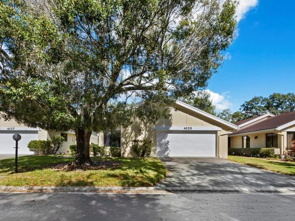 4133 CARRIAGE DRIVE, Unit 18, SARASOTA, FL 34241