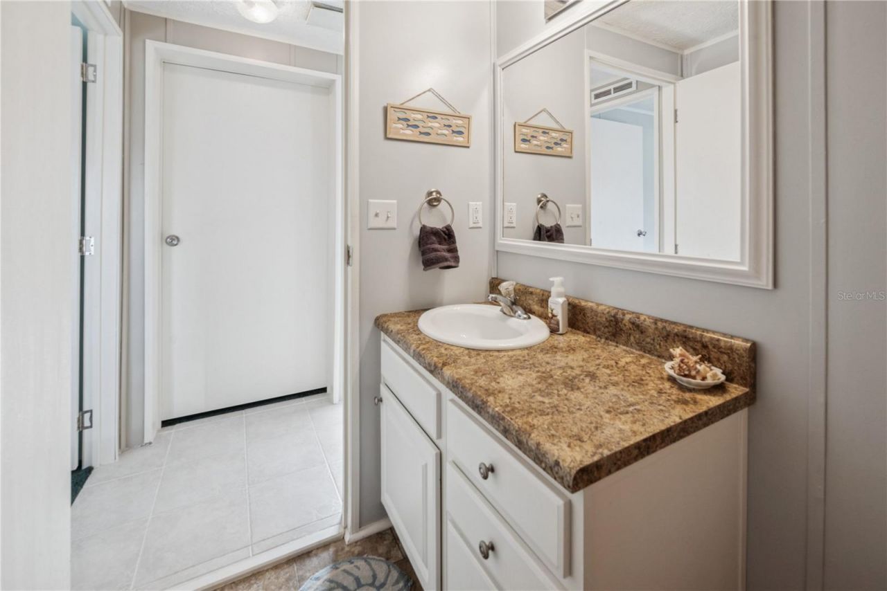 18708 County Road 250, Live Oak, FL 32060 Photo