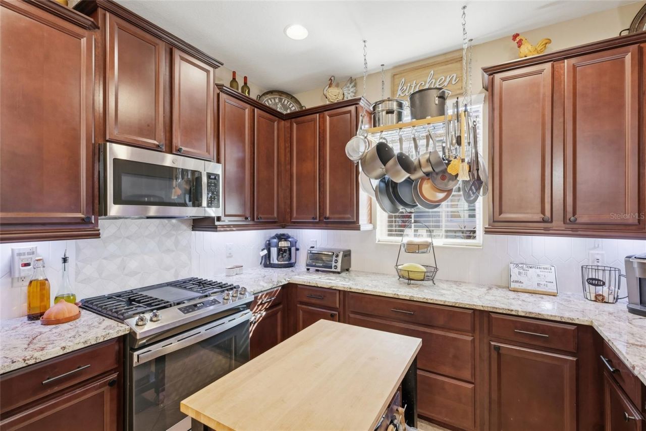 3912 Bridlecrest Lane, Bradenton, FL 34209 Photo