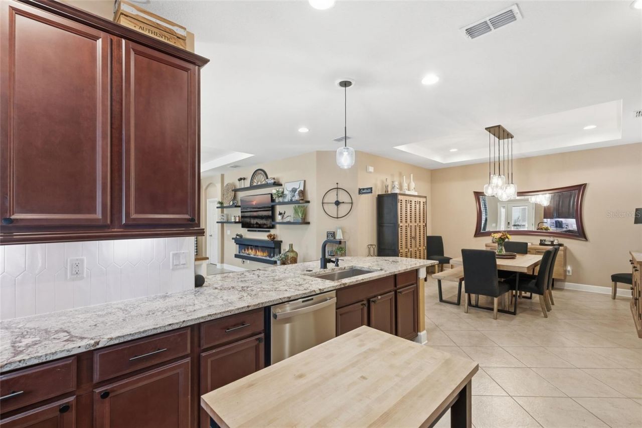 3912 Bridlecrest Lane, Bradenton, FL 34209 Photo