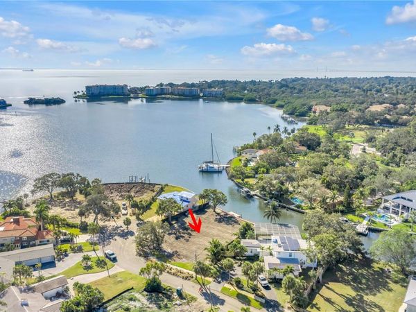 4811 PARADISE WAY S, ST PETERSBURG, FL 33705