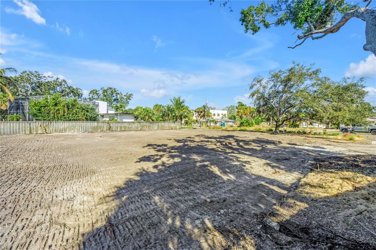 4811 Paradise Way S, Saint Petersburg, FL 33705 Photo