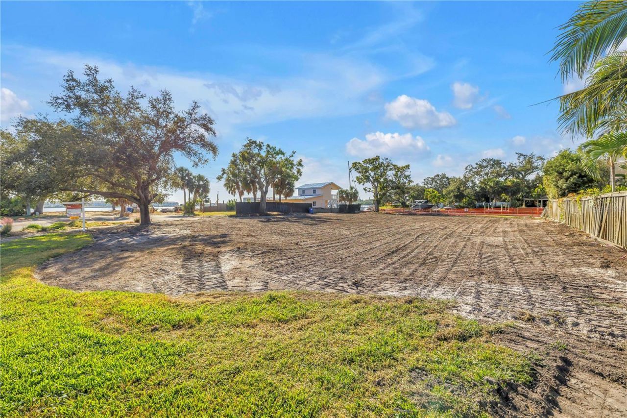 4811 Paradise Way S, Saint Petersburg, FL 33705 Photo