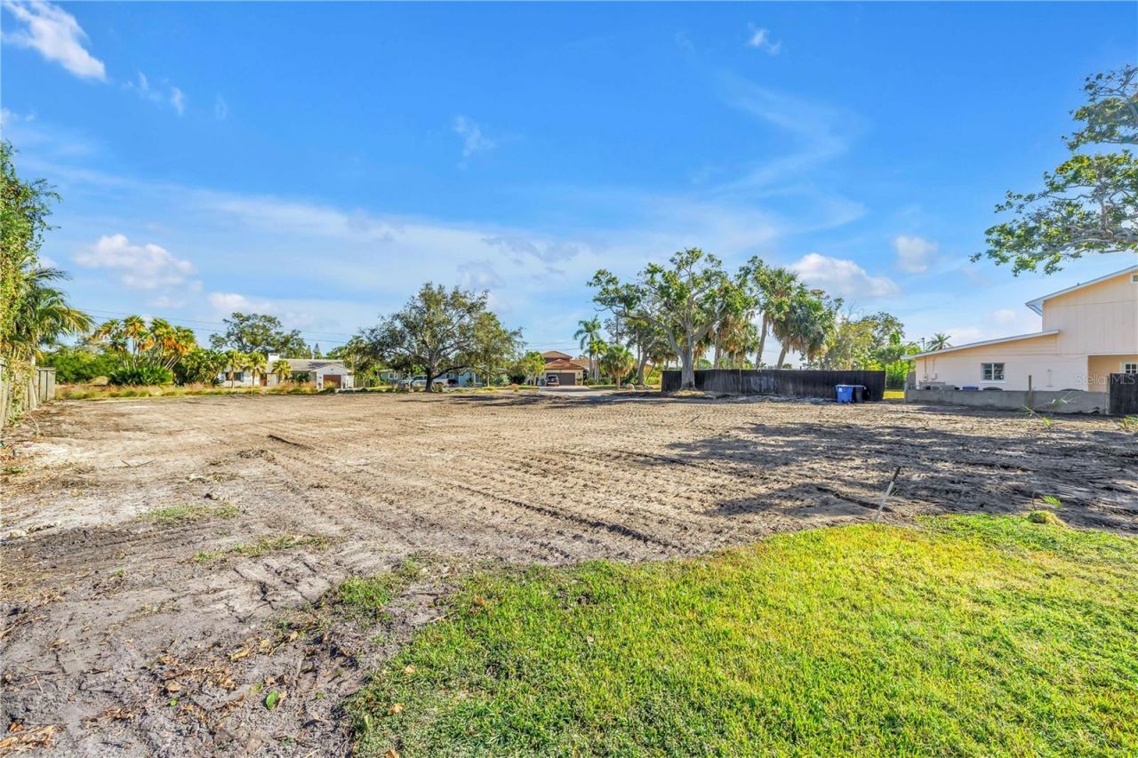 4811 Paradise Way S, Saint Petersburg, FL 33705 Photo